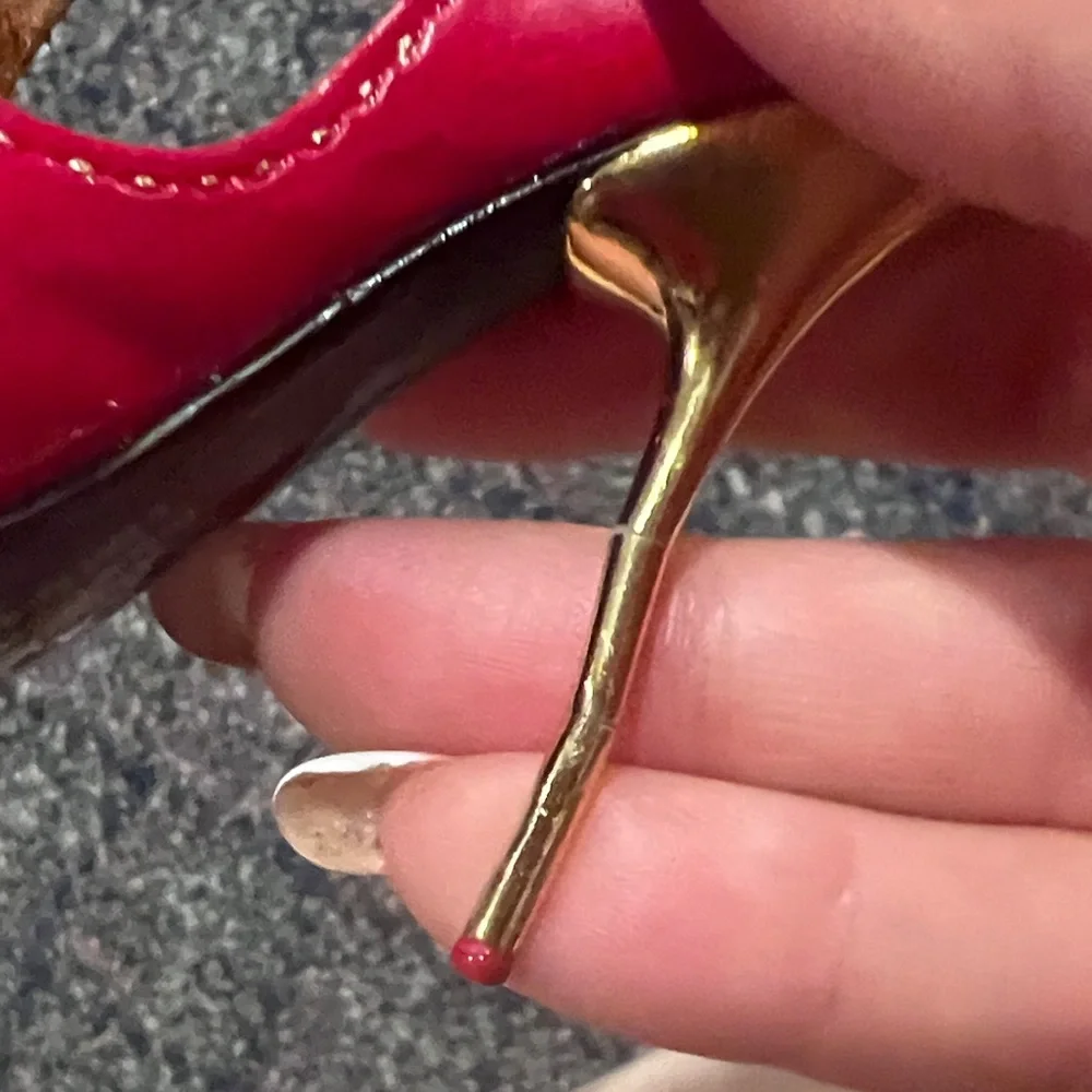 Just the Right Shoe Devilish Elegant Red Stiletto Heel - Picture 2 of 4